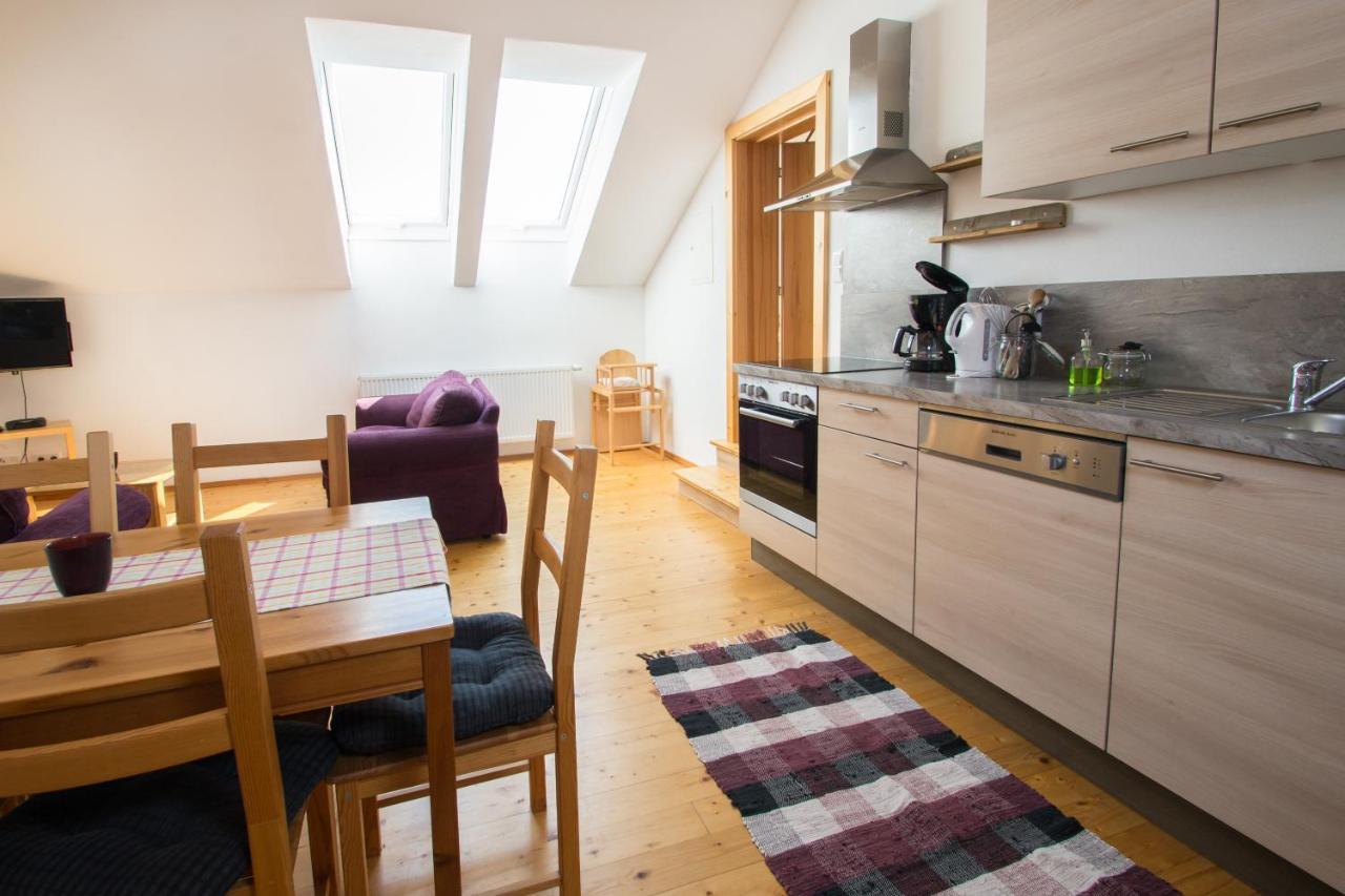 Familienferienhof Stabauer Zell am Moos Bagian luar foto