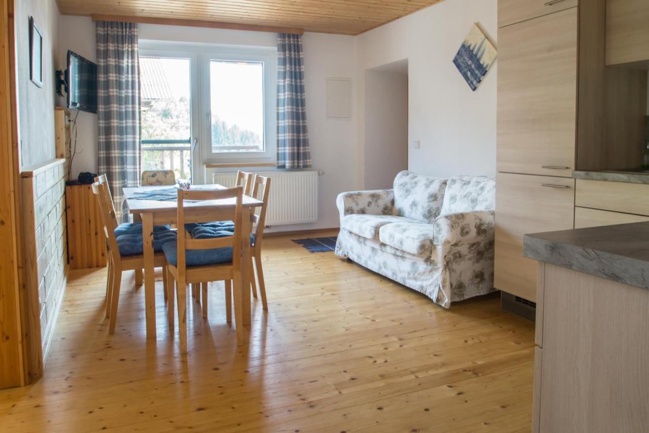 Familienferienhof Stabauer Zell am Moos Bagian luar foto