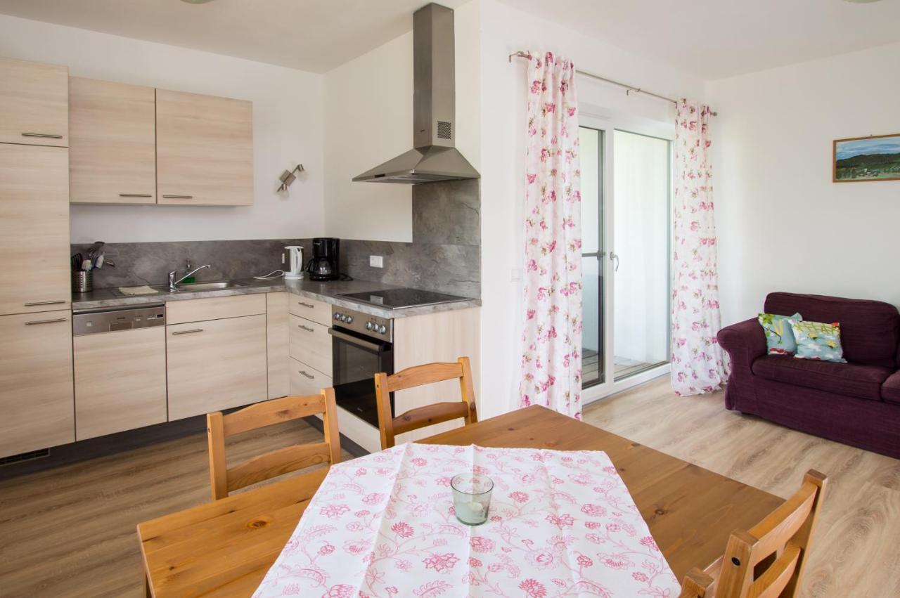 Familienferienhof Stabauer Zell am Moos Bagian luar foto
