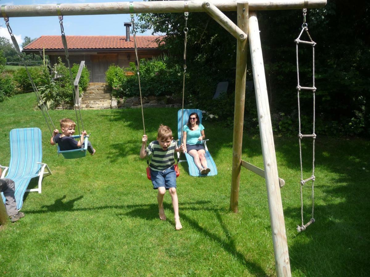 Familienferienhof Stabauer Zell am Moos Bagian luar foto